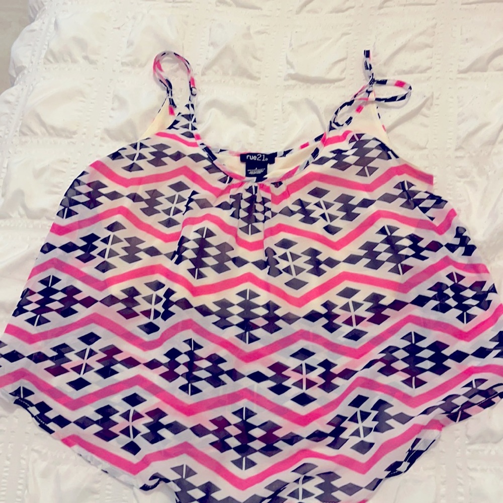 Rue 21 crop top